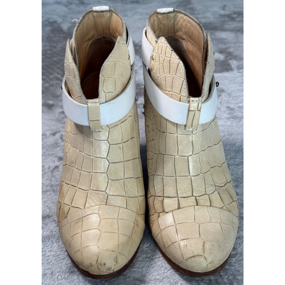 Rag & Bone Harrow Ivory White Croc Embossed Leather Cap Toe Boots Womens 7 EU 37 - Picture 2 of 10